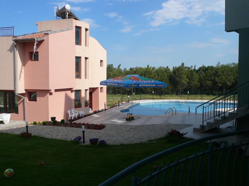 Dream Bay Family Hotel Царево Екстер'єр фото