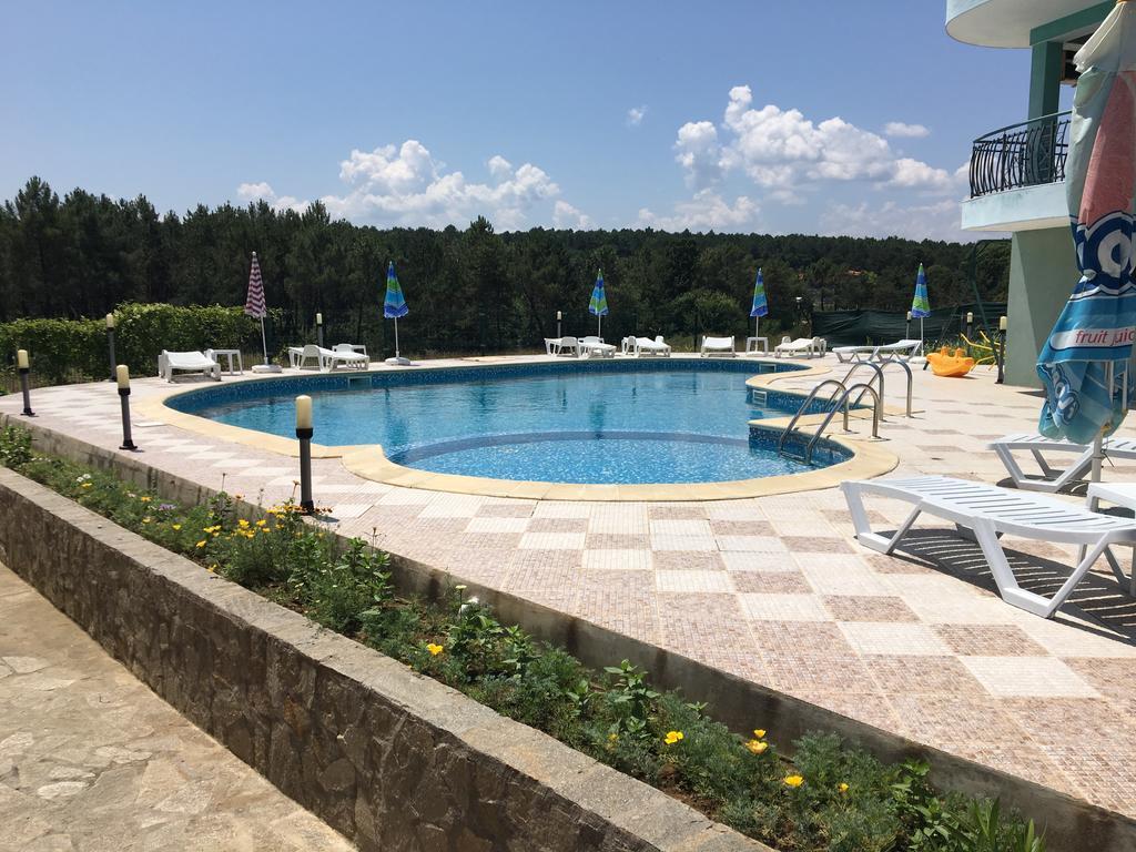 Dream Bay Family Hotel Царево Екстер'єр фото